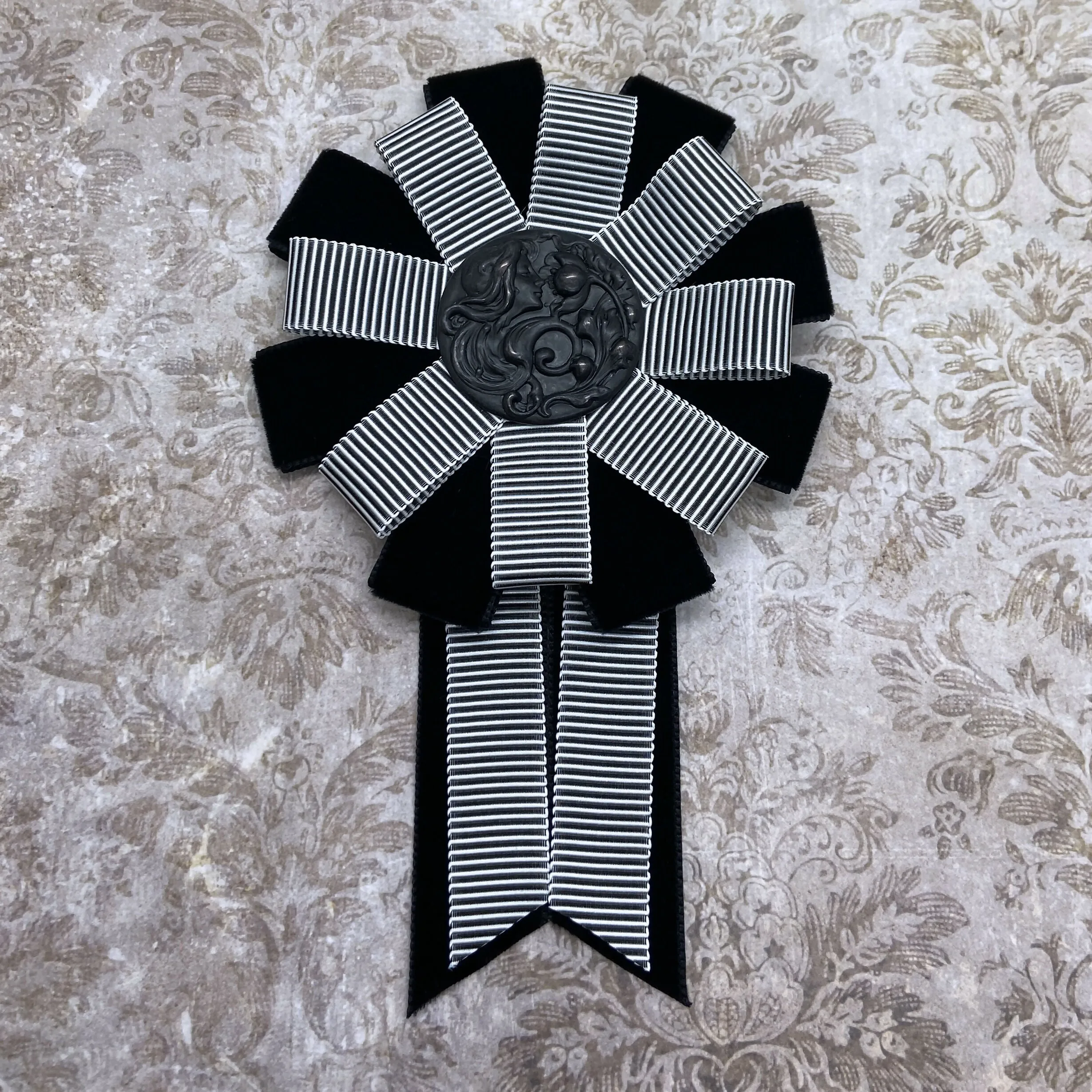 Art Nouveau Goddess Rosette (Striped)