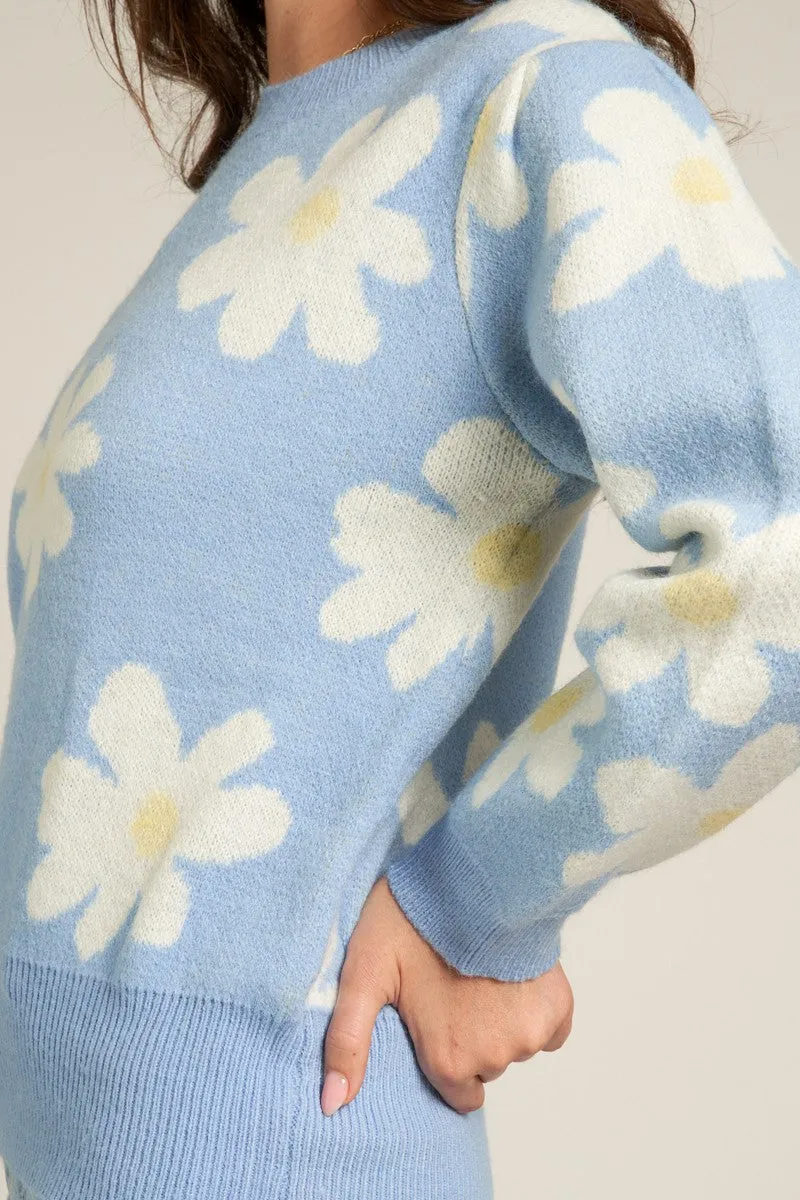 COZY FLOWER SWEATER