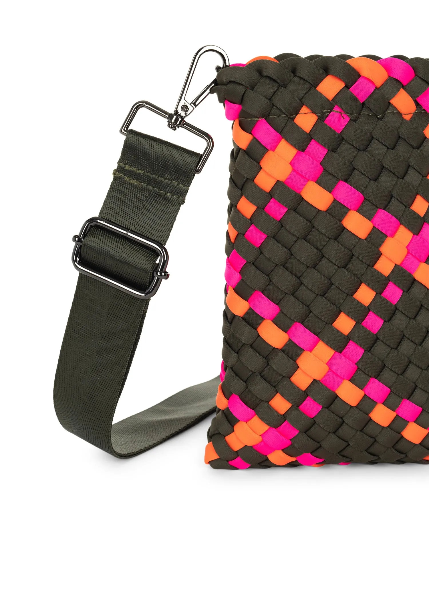 Shay Showoff Woven Phone Bag