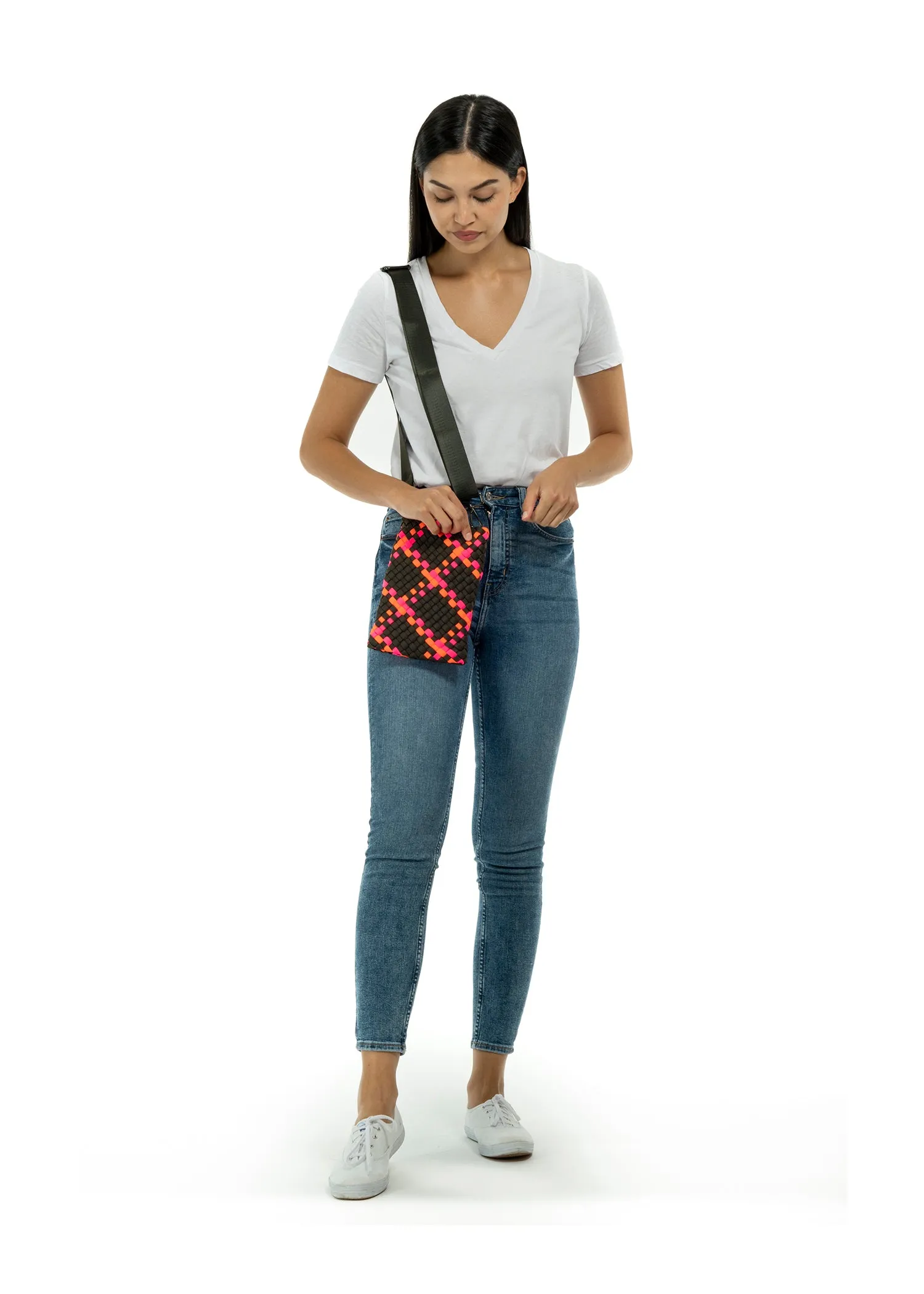 Shay Showoff Woven Phone Bag